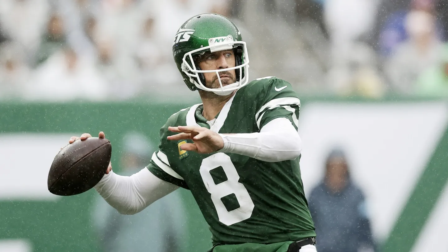 Steelers Rekrut Aaron Rodgers, Menunggu Pemeriksaan Kesehatan