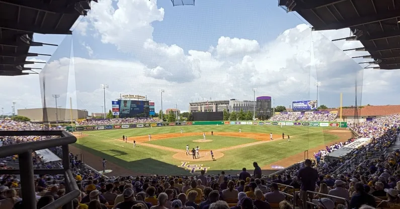 LSU vs. West Virginia: Penundaan Cuaca, Jadwal Tanding Super Regional Hari Minggu Diubah