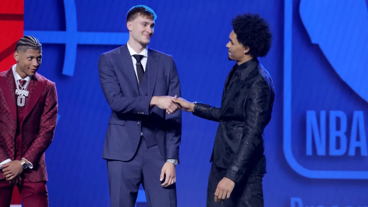 Pelacak, Hasil, Berita Draft NBA 2025: Pilihan No. 1 Cooper Flagg menuju Mavericks; Ace Bailey merosot ke Jazz