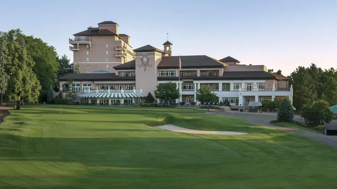 Resor Colorado Raih 2 Kejuaraan Golf