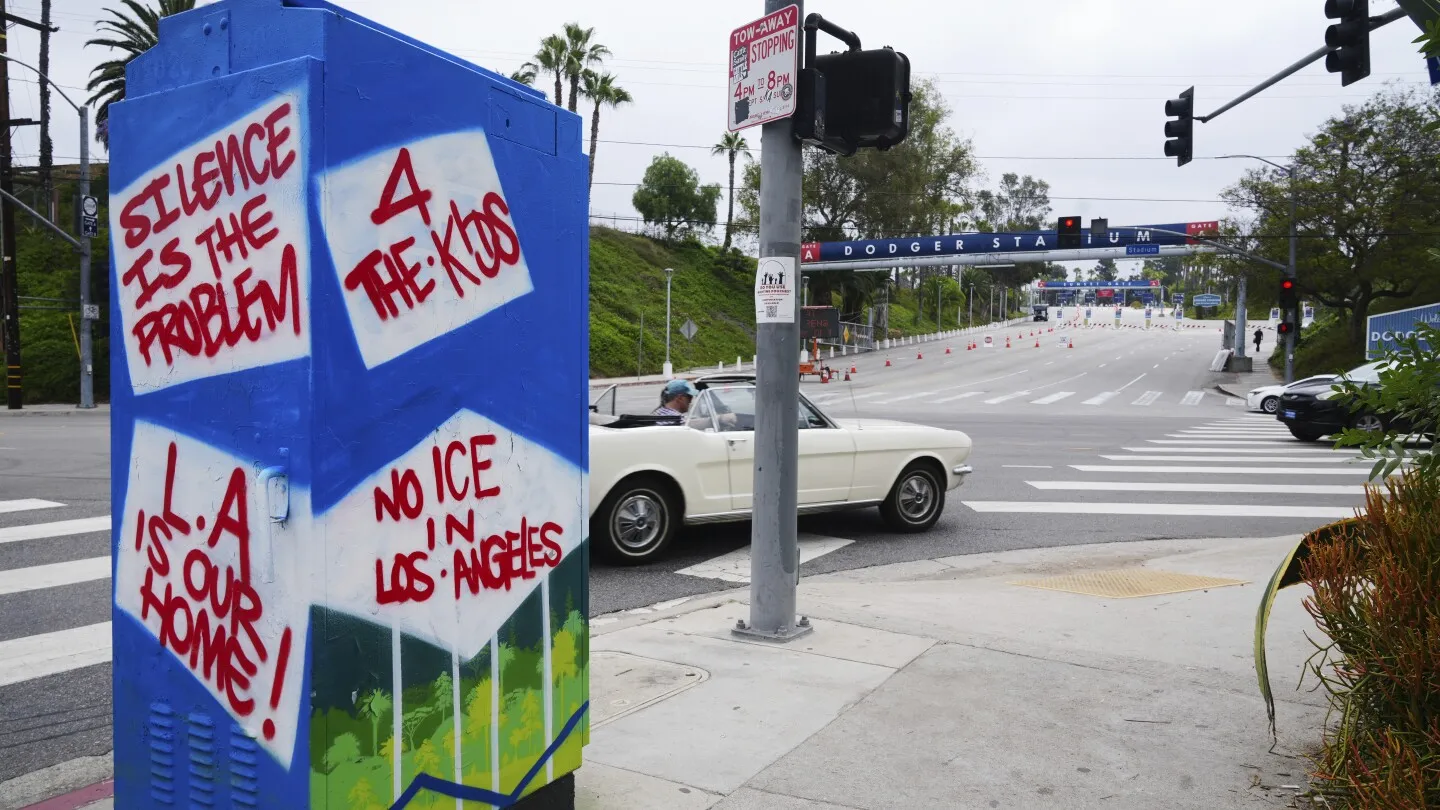 Dodgers umumkan donasi $1 juta untuk bantu keluarga imigran terdampak razia federal