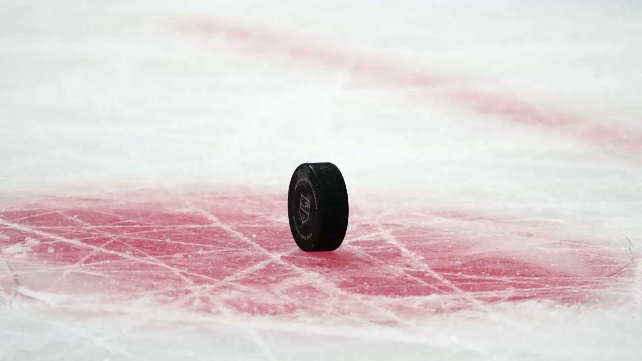 Sumber: Musim NHL 84 Pertandingan Bagian dari Pembicaraan CBA